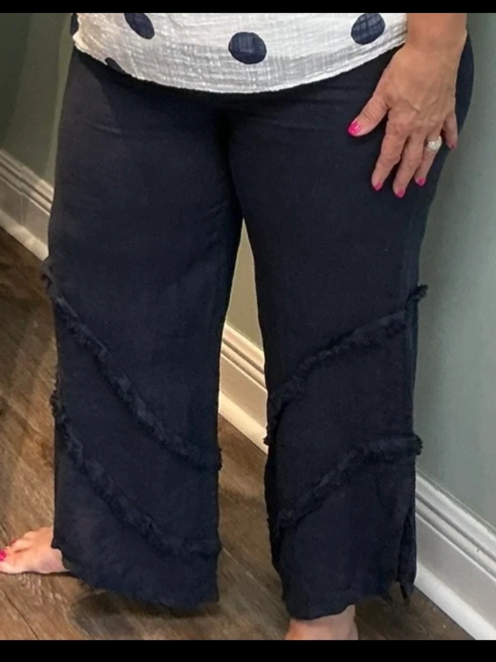 Women’s Navy Frayed Ruffle Linen Pants